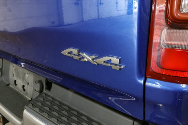 Used 2019 Blue Ram Laramie image 11