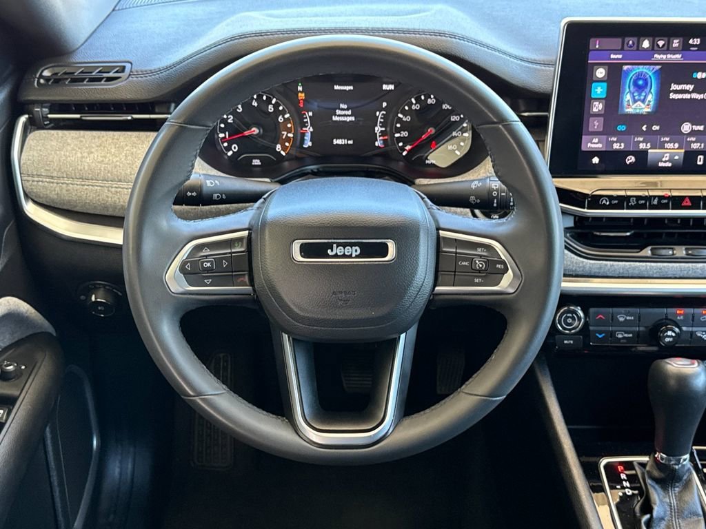 Used 2024 White Jeep Latitude image 15