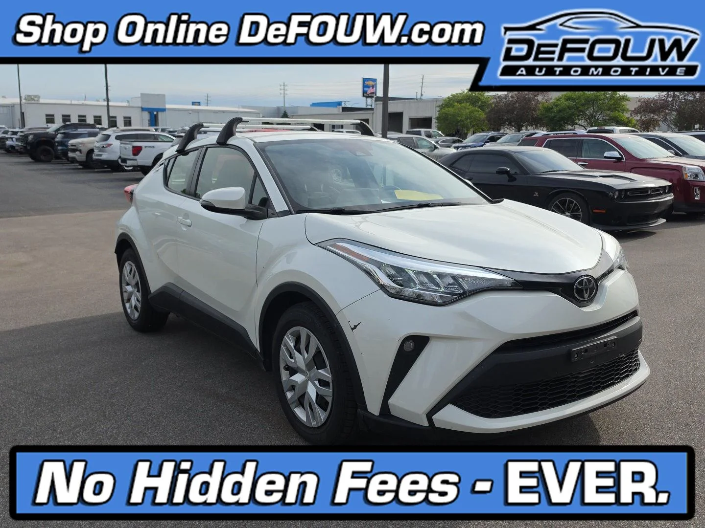 2021 Toyota C-HR LE's photo