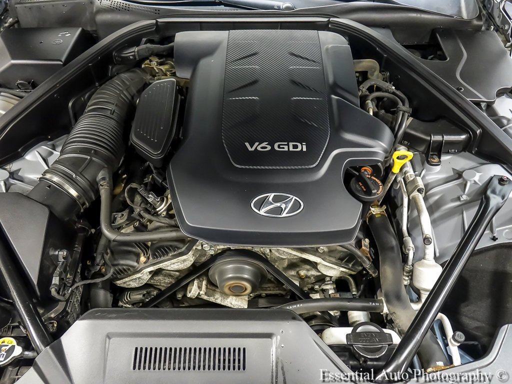 Used 2015 Gray Hyundai 3.8 image 28