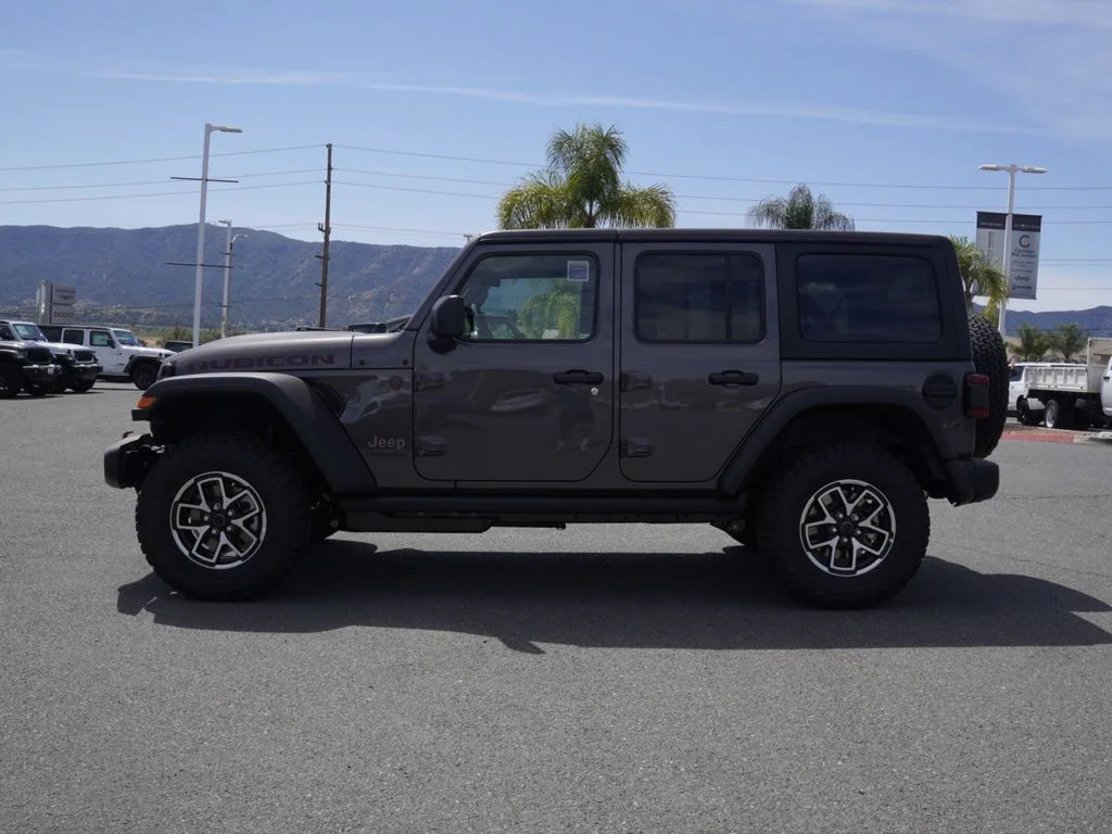 New 2026 Granite Crystal Metallic Clear-Coat Exterior Paint Jeep Rubicon image 7