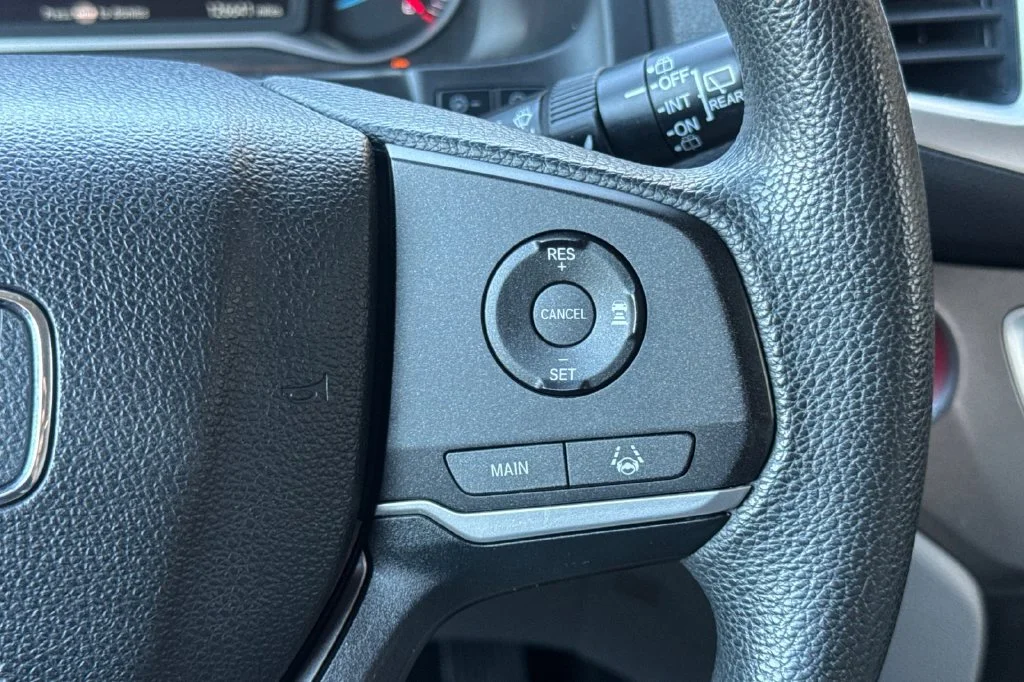 Used 2019 Obsidian Blue Pearl Honda LX image 28