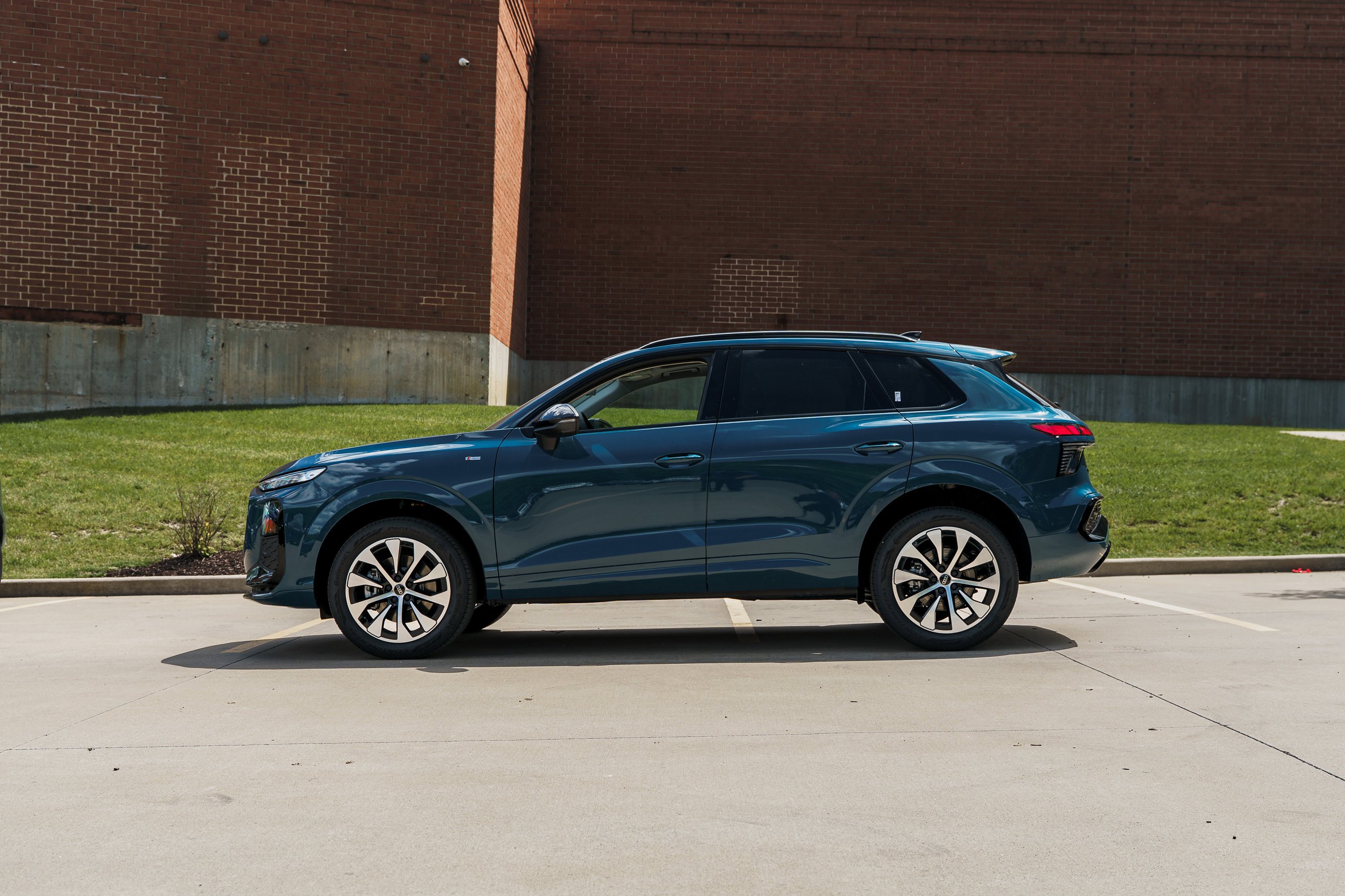 New 2026 Malpelo Blue Metallic Audi S line image 6