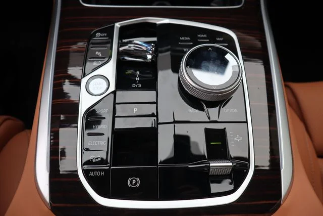 2026 BMW X5 50e - Photo 24