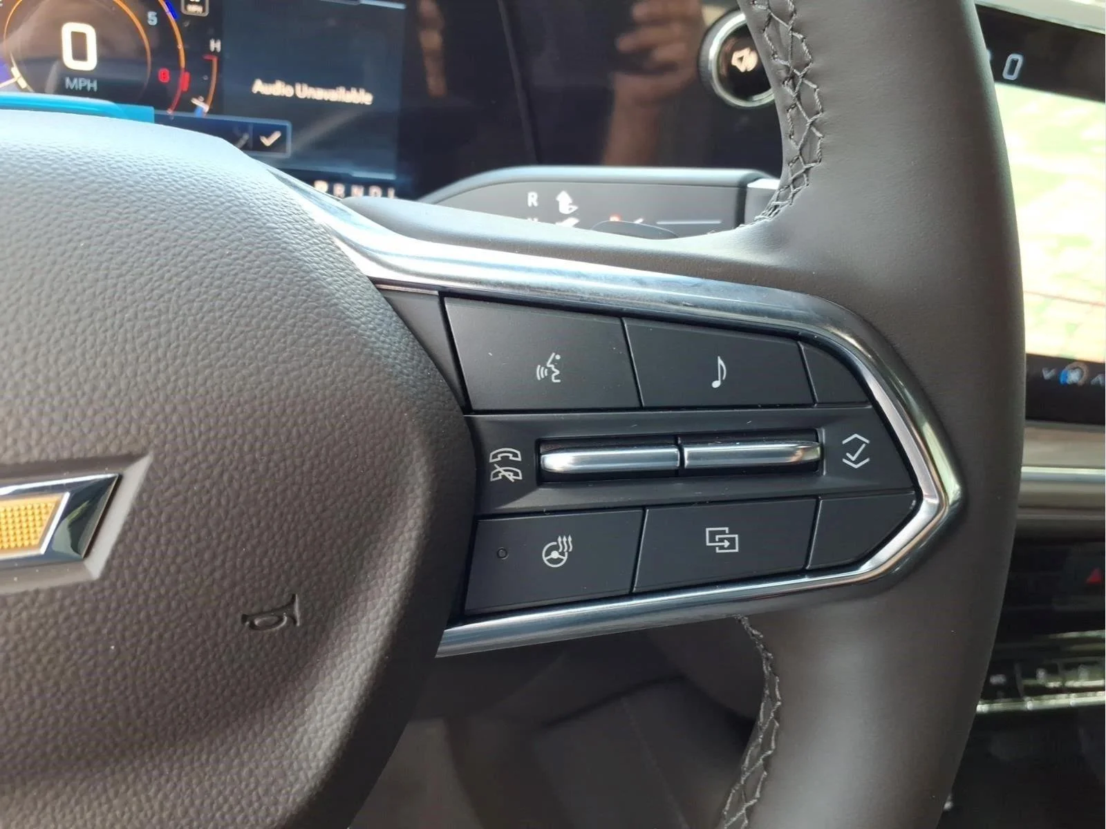 New 2027 Summit White Chevrolet LT image 22