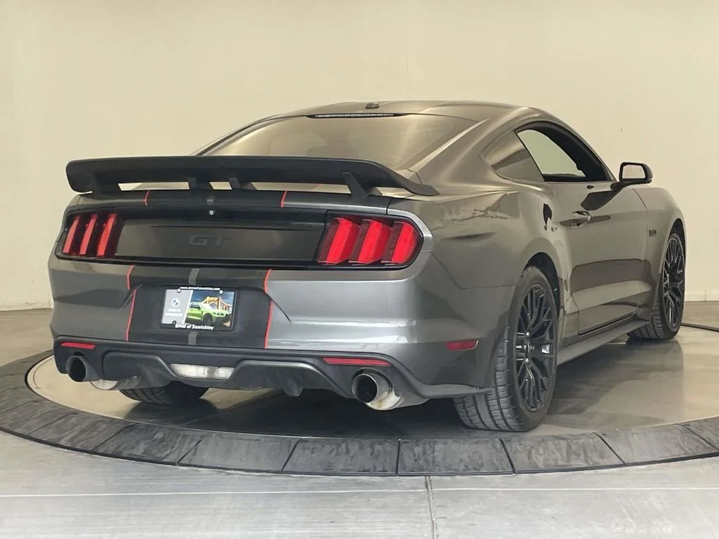 Used 2015 Blue Ford GT Premium image 5