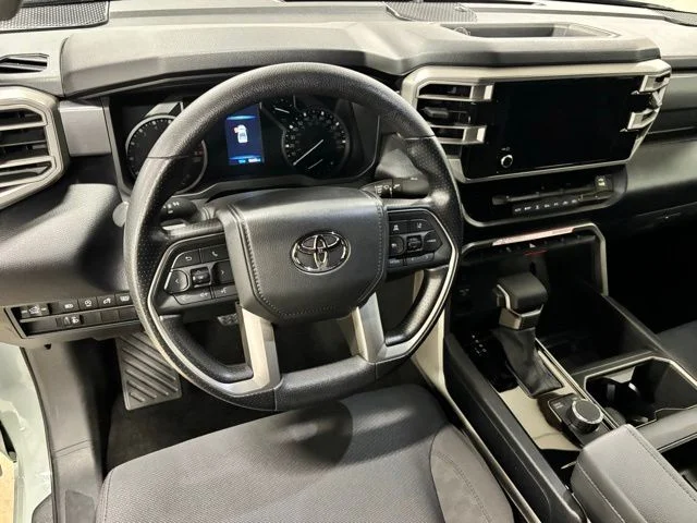 Used 2025  Toyota SR5 image 15