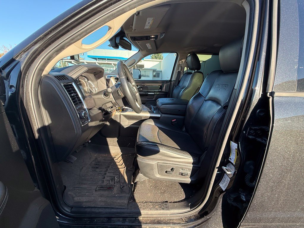 Used 2015 Brilliant Black Crystal Pearlcoat Ram Laramie image 12