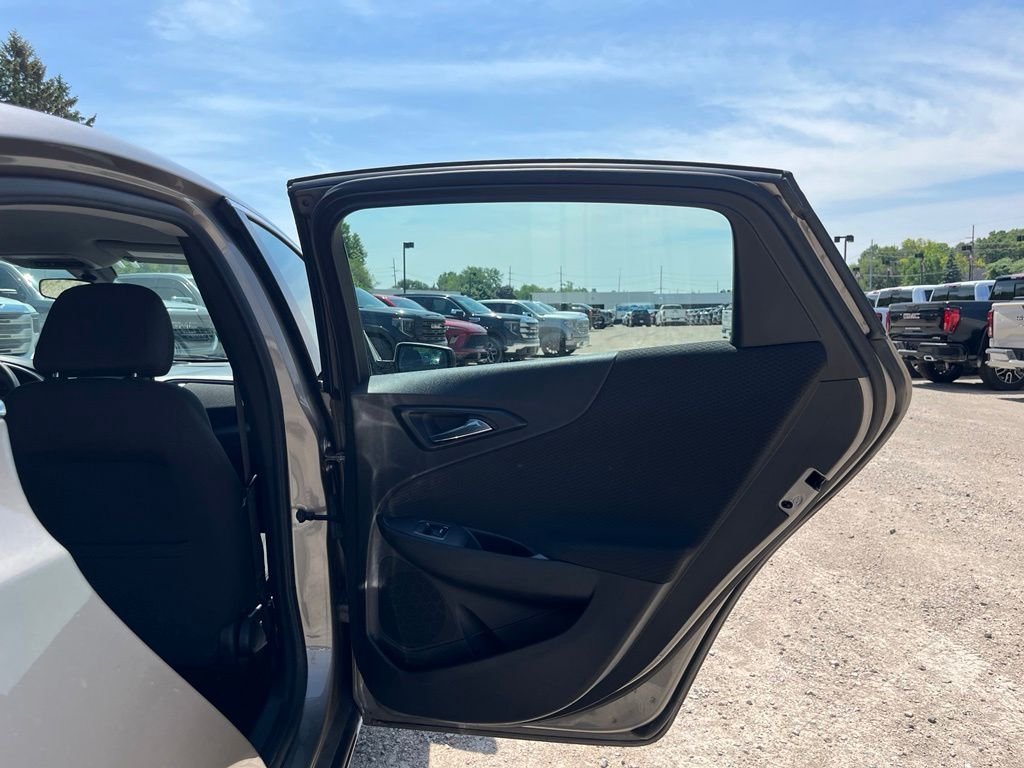 Used 2022 Mineral Gray Metallic Chevrolet LT image 32