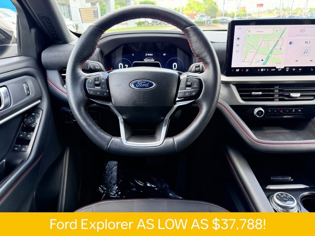 Used 2025 Gray Ford ST-Line image 12