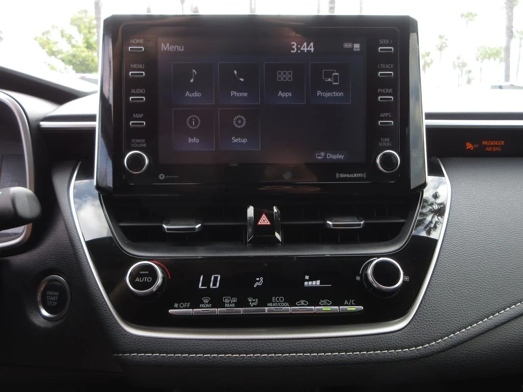 Certified Used 2020 Midnight Black Metallic Toyota SE image 19