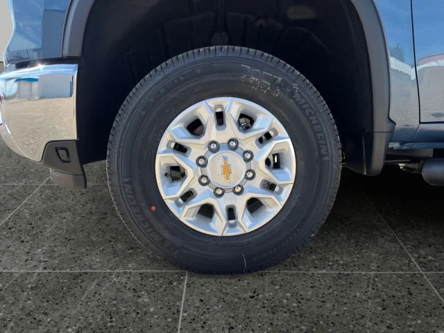 2026 Chevrolet Silverado 3500 HD LT - Photo 14