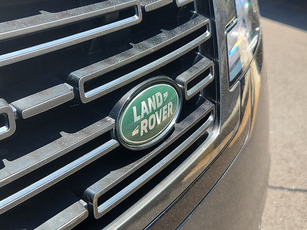 Certified Used 2025 Carpathian Grey Premium Metallic Land Rover SE image 30