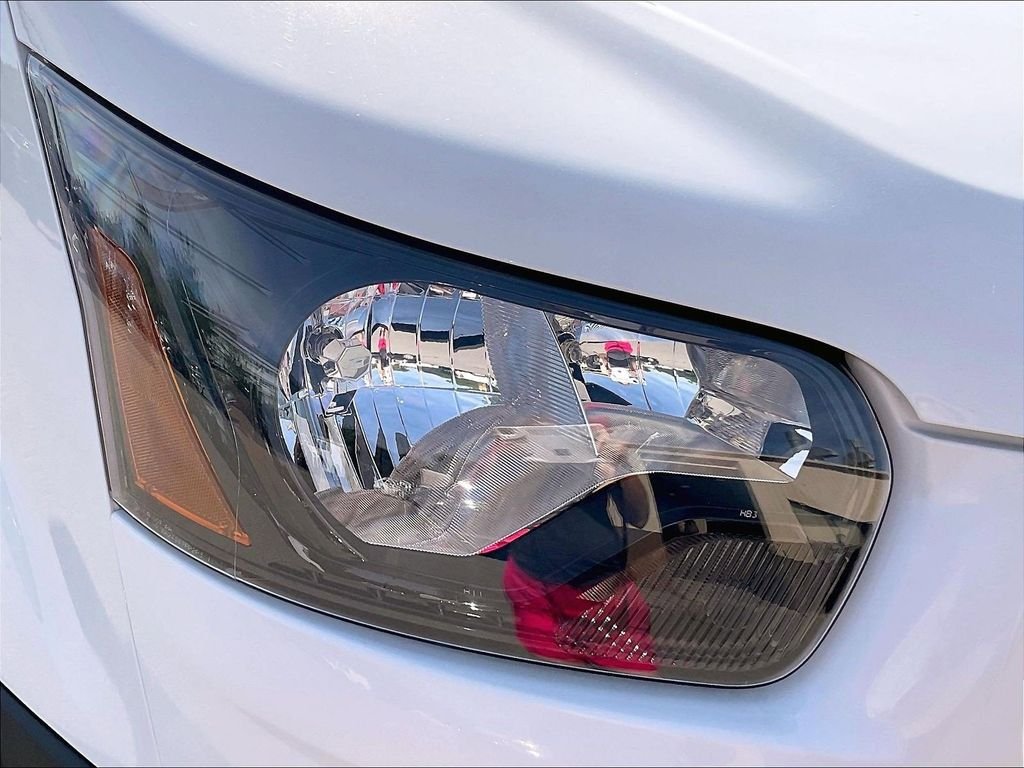 Used 2025 White Ford Base image 28