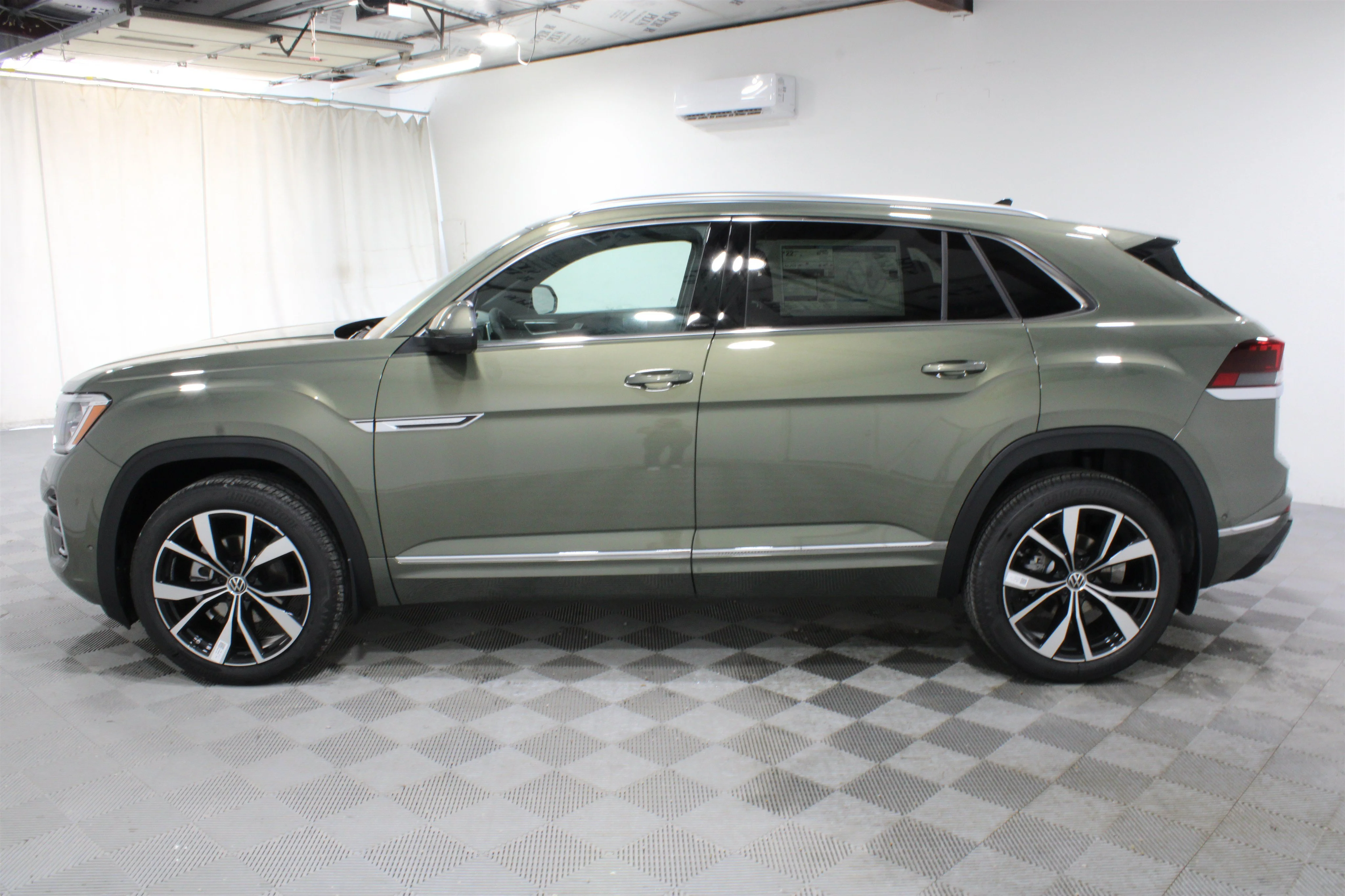 New 2026 Avocado Green Pearl Volkswagen 2.0T SEL Premium R-Line image 29