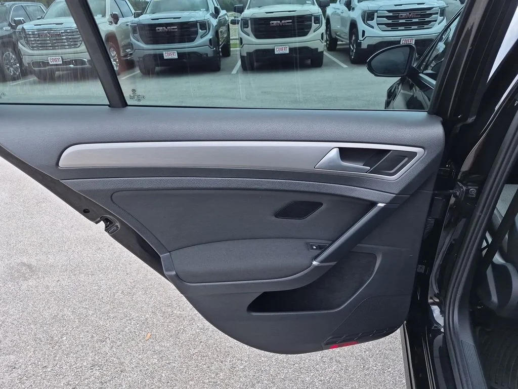 Used 2016 Black Volkswagen S image 32