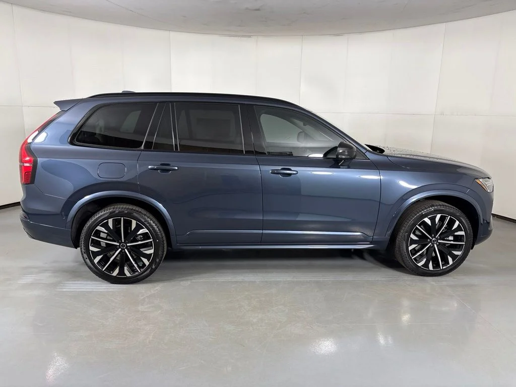 New 2026 Blue Volvo T8 Ultra image 9