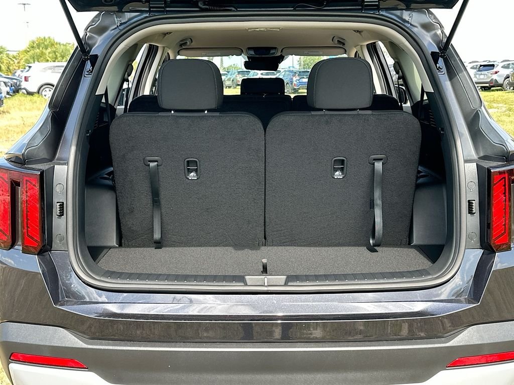 2026 Kia Sorento LX - Photo 23