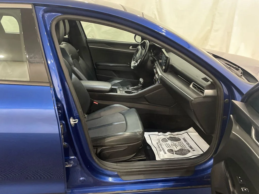 Used 2021 Sapphire Blue Kia GT-Line image 23