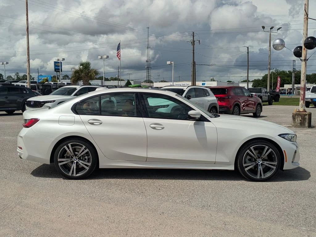 Used 2023 White BMW 330i image 6