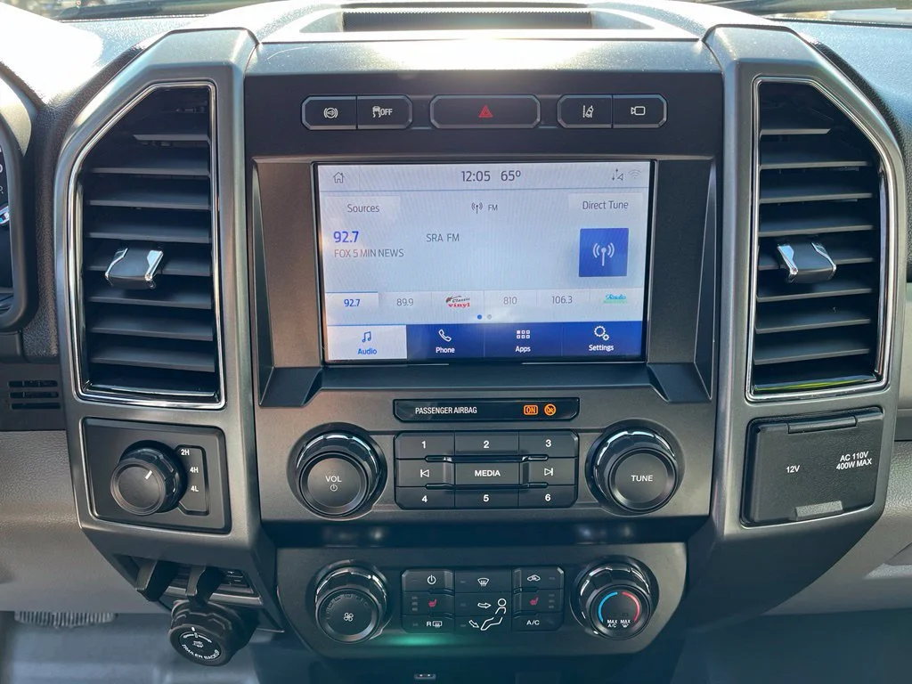Used 2022  Ford XL image 12