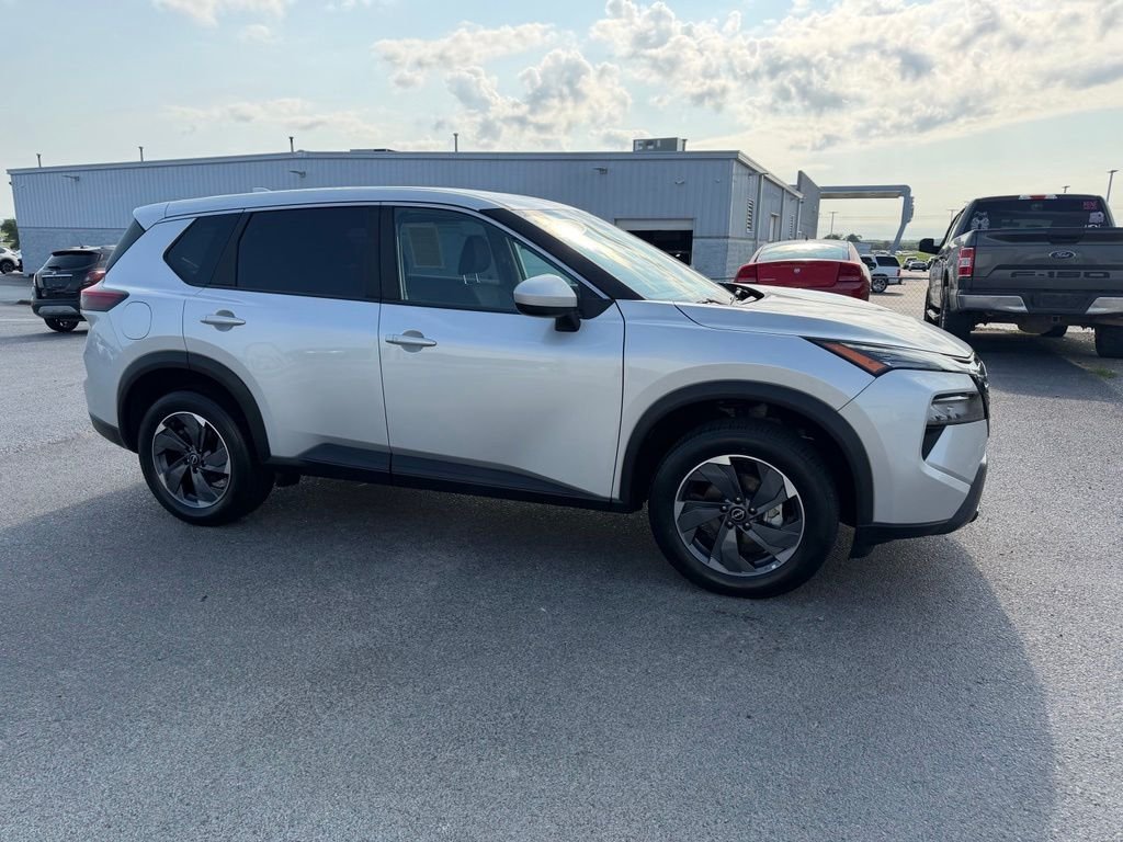 Used 2025 Silver Nissan SV image 2