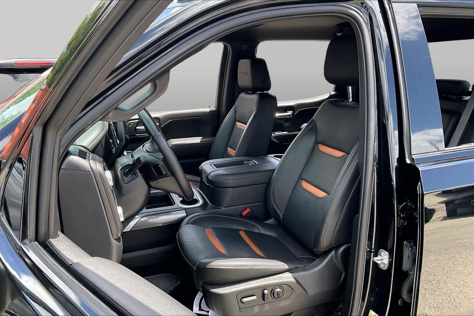 Used 2021 ONYX BLACK GMC AT4 image 8