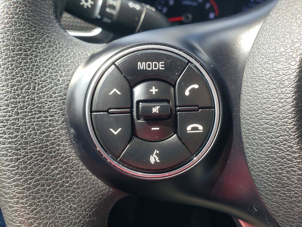 Used 2022 Inferno Red Kia LX image 17