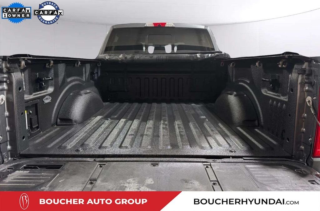 Used 2022 Carbonized Gray Metallic Ford Lariat image 33