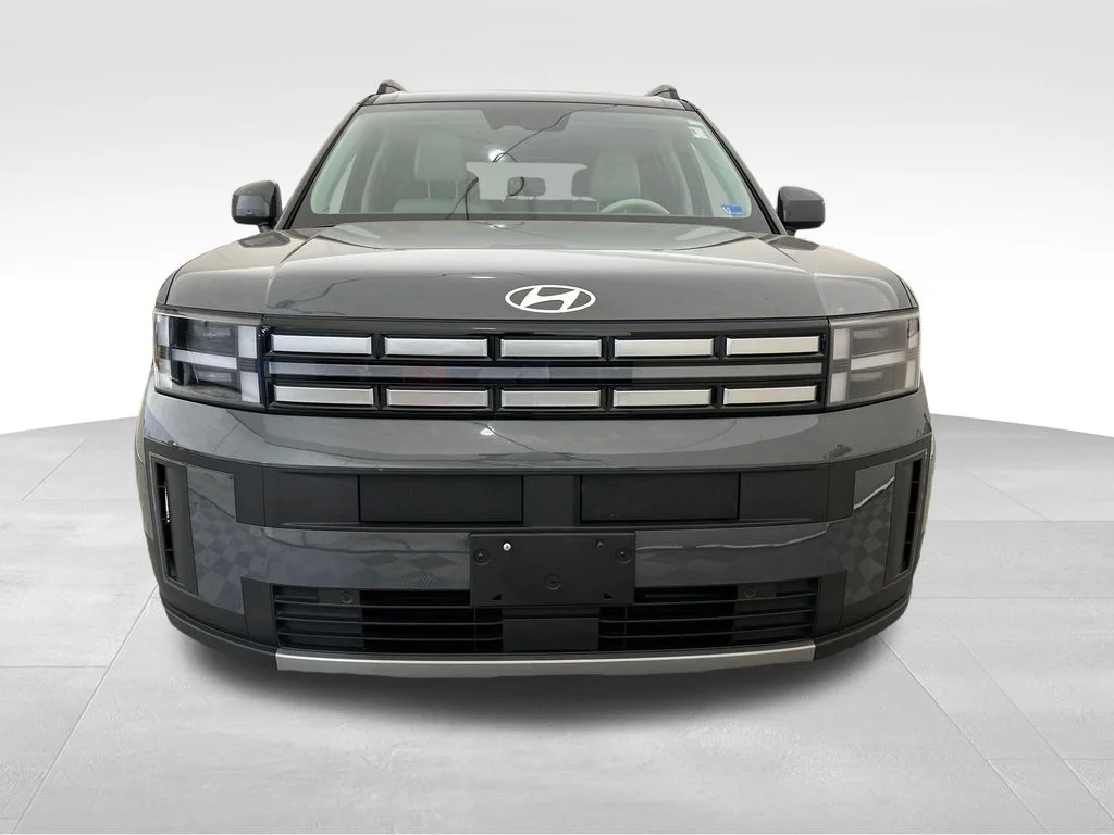 Used 2025 Gray Hyundai SEL image 9