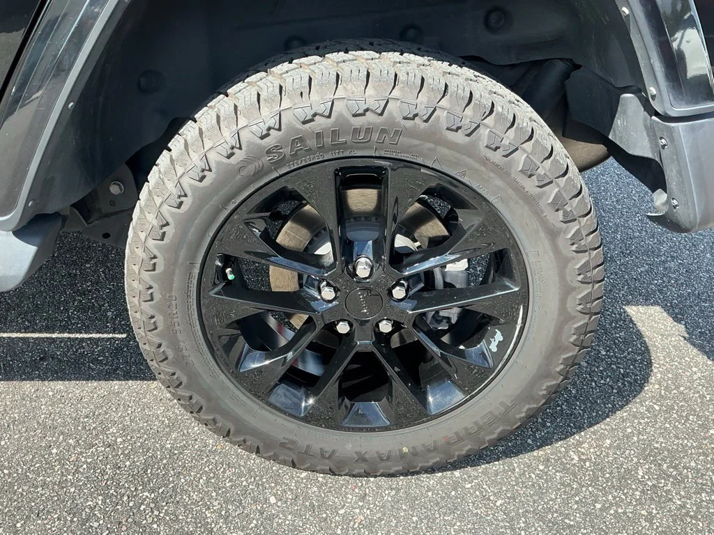 Used 2021 Black Jeep Unlimited Sahara 4xe image 20
