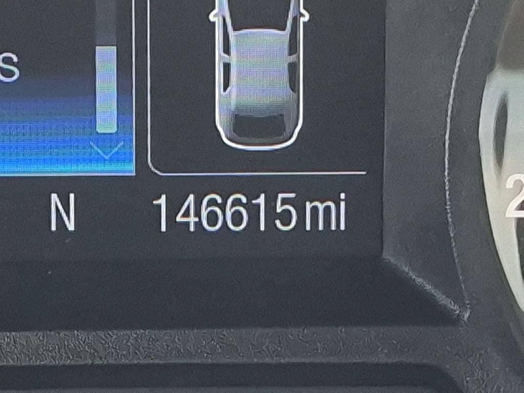 Used 2013 Red Ford SE image 13