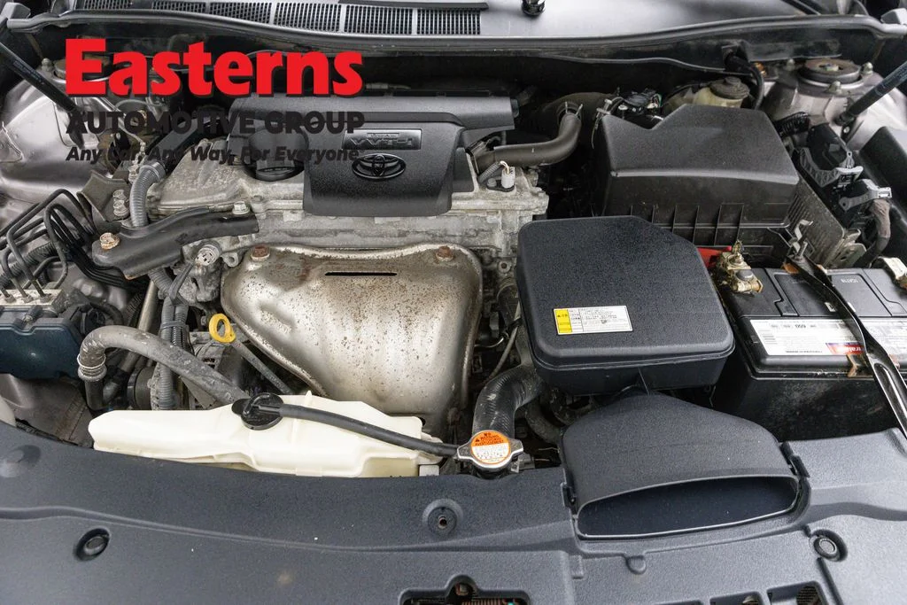 Used 2016 Gray Toyota SE image 7