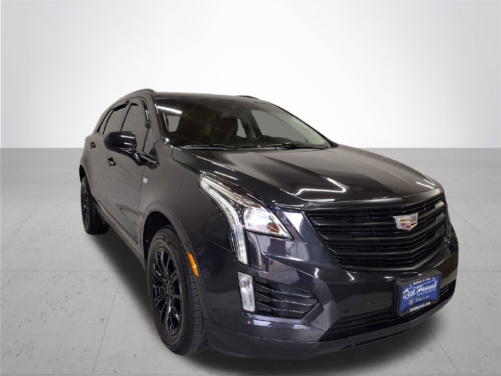 Used 2019  Cadillac Luxury image 4