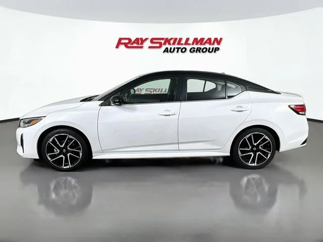 Used 2025 White Nissan SR image 4