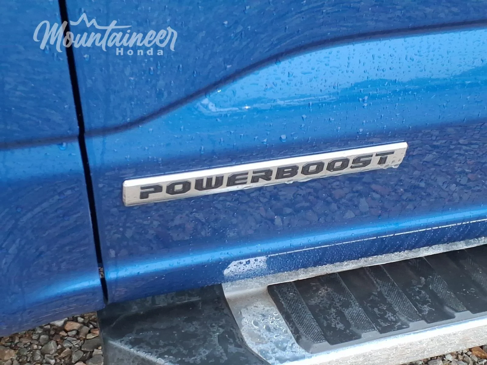Used 2024 Atlas Blue Ford XLT image 13
