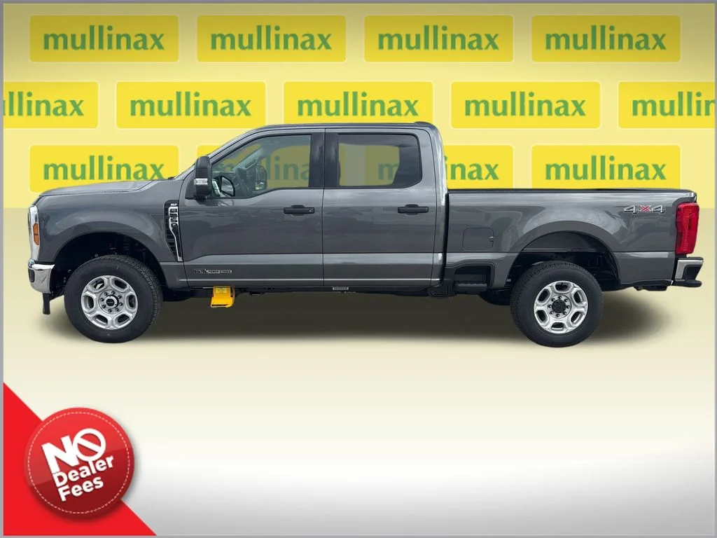New 2026 Gray Ford XLT image 2