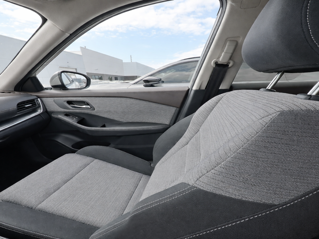 Used 2023 White Nissan SV image 16