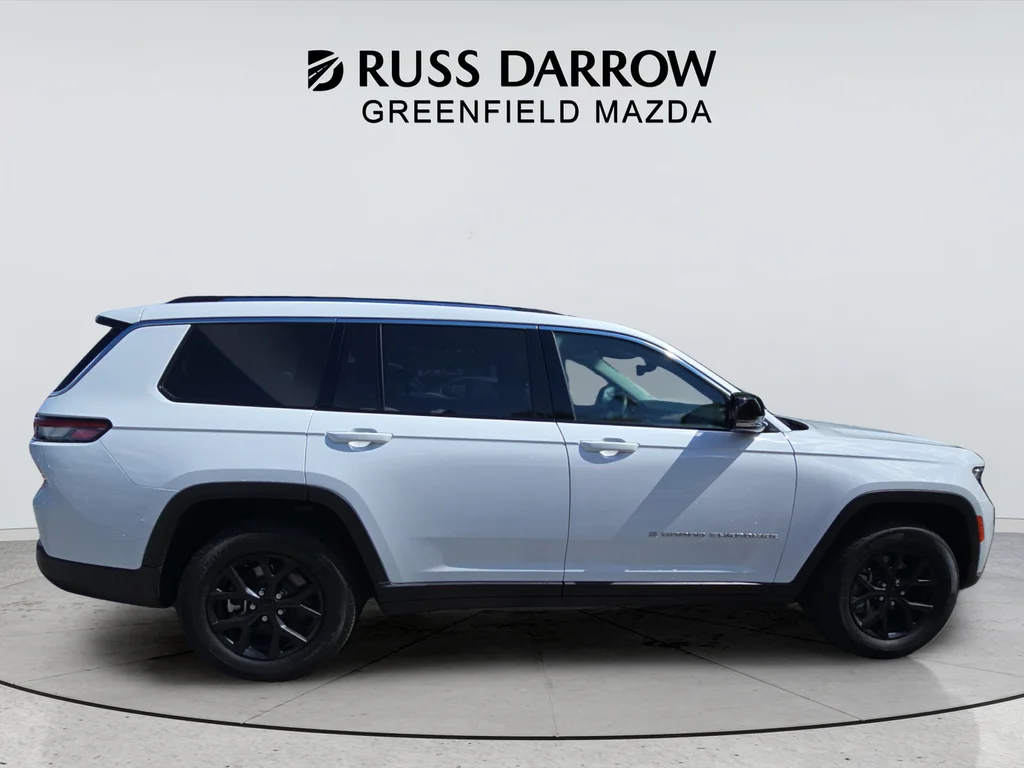 Used 2022 White Jeep Limited image 6