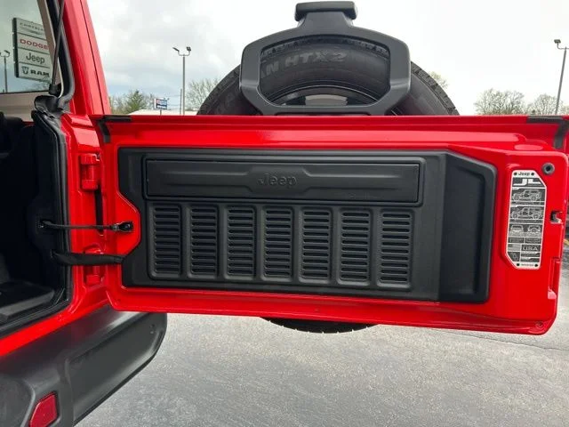 2025 Jeep Wrangler 4xe Sahara 4XE - Photo 12