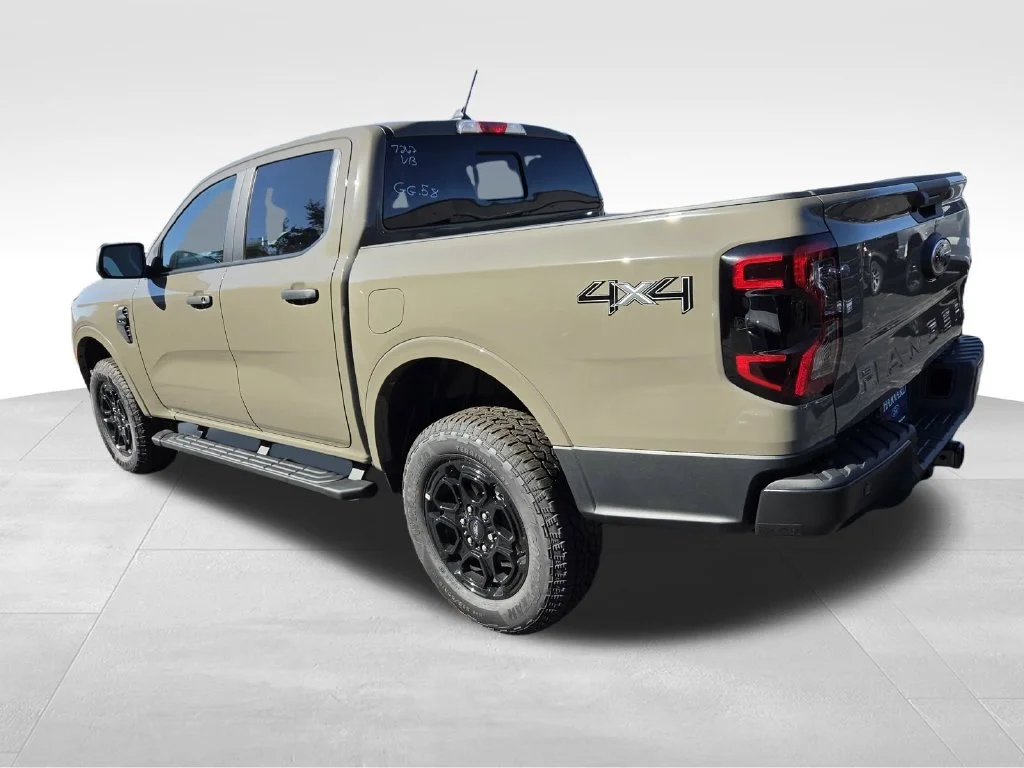 New 2026 Marsh Gray Ford XLT image 4