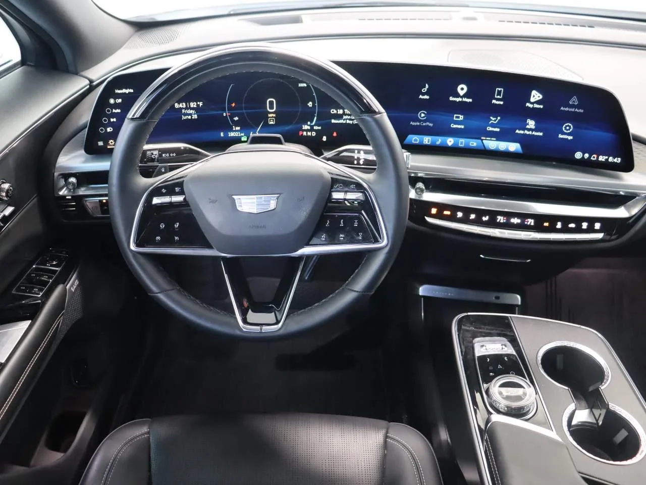 2024 Cadillac LYRIQ Sport 2 - Photo 11