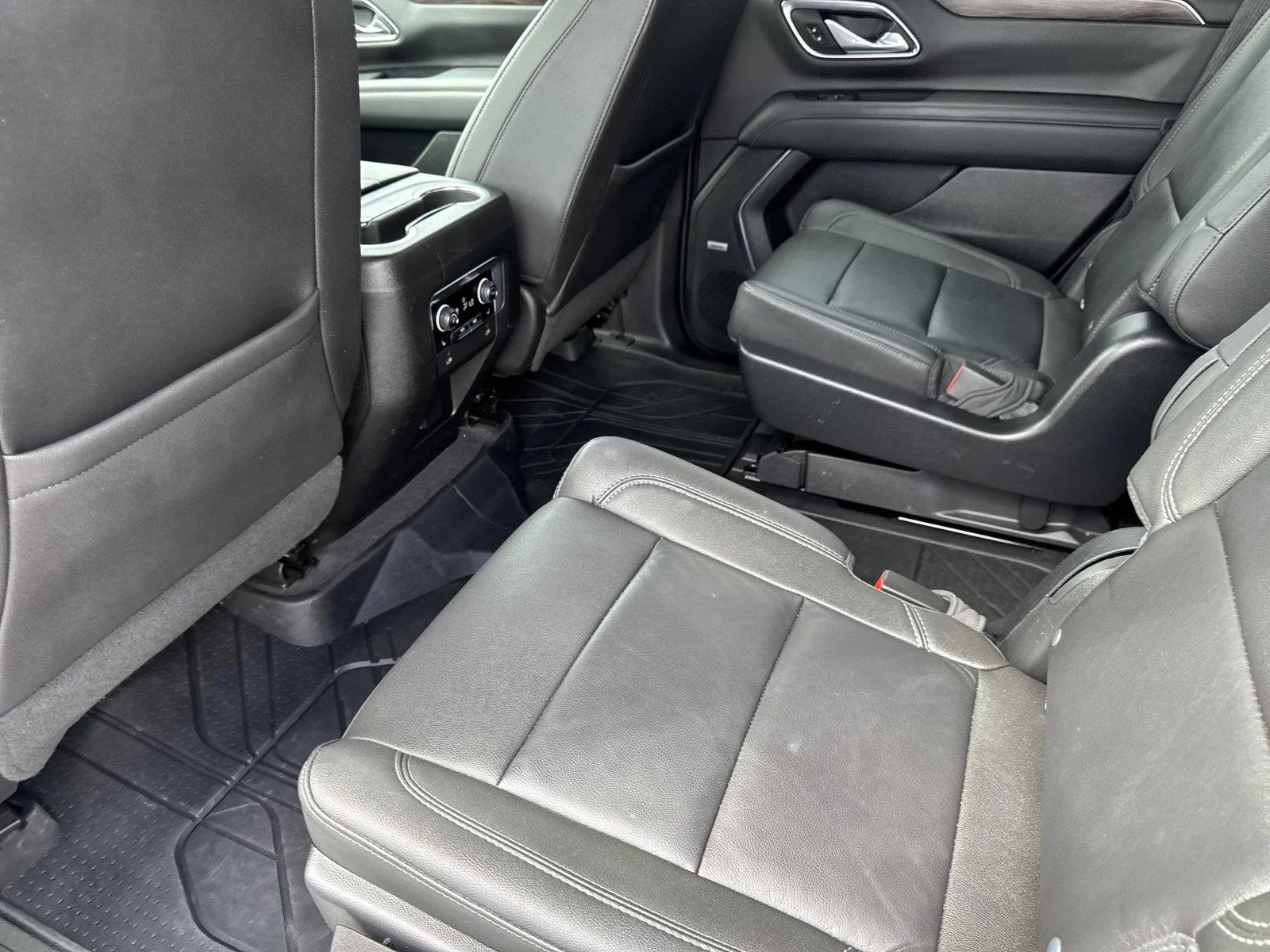 Used 2022 SUMMIT WHITE Chevrolet Z71 image 31