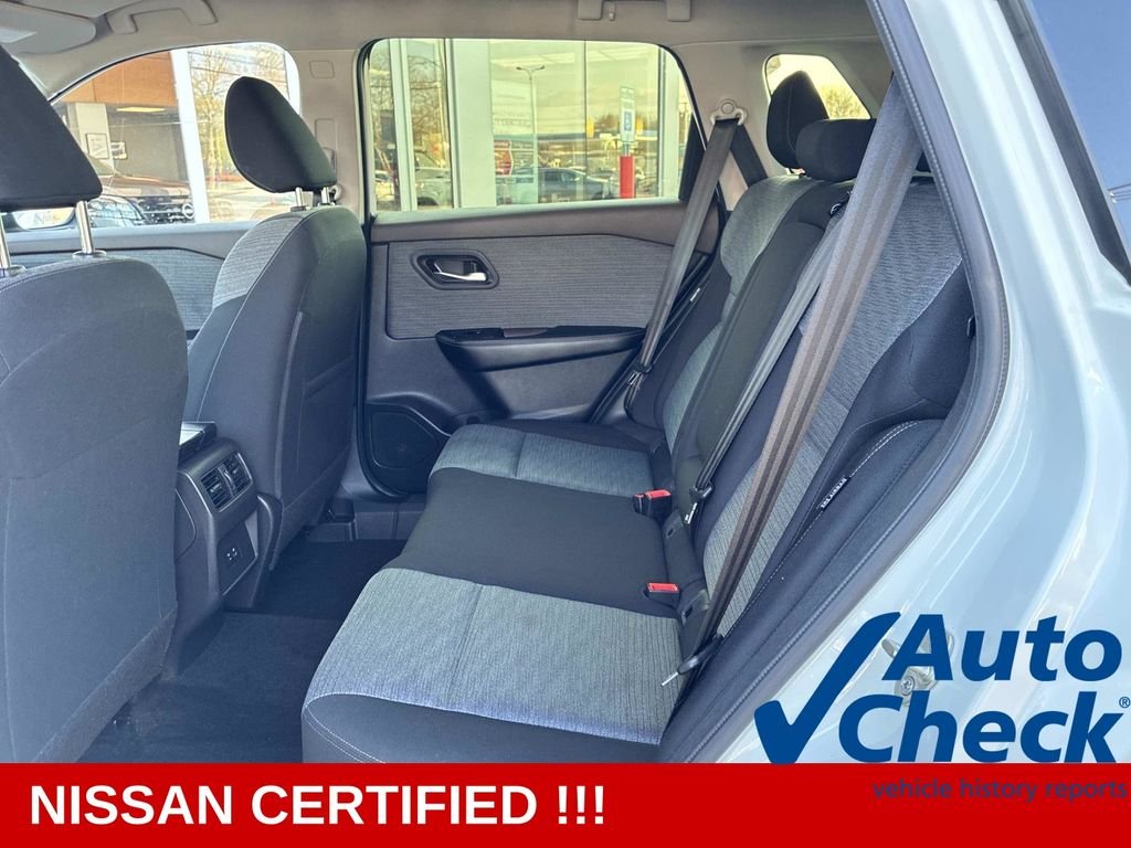 Used 2023 White Nissan SV image 14