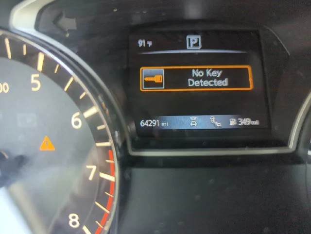 Used 2019 Brown Nissan SL image 47