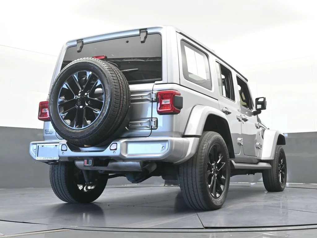 Used 2021 Billet Silver Metallic Clearcoat Jeep Unlimited Sahara High Altitude image 60