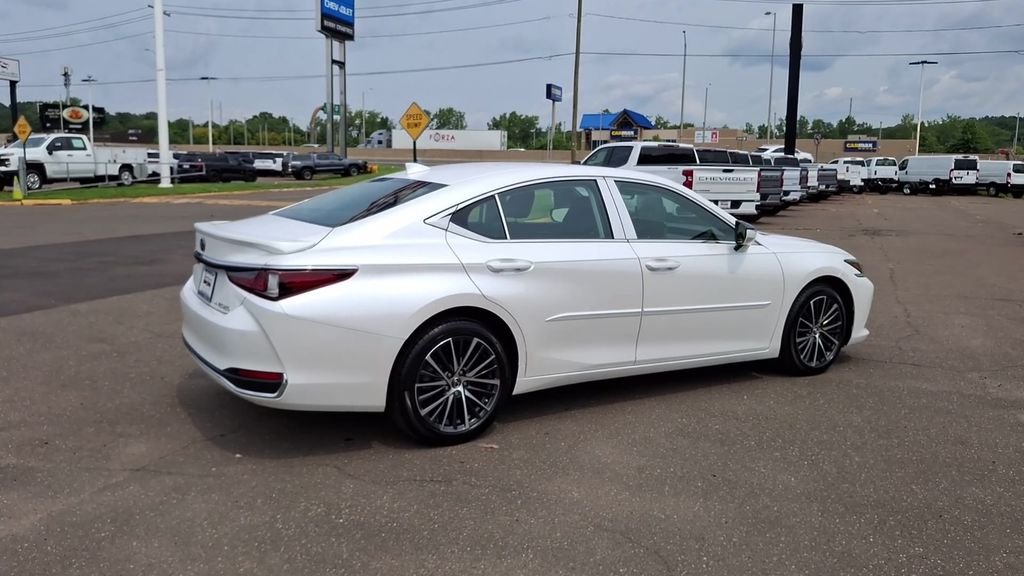 Certified Used 2022 EMINENT WHITE PEARL Lexus 250 image 8