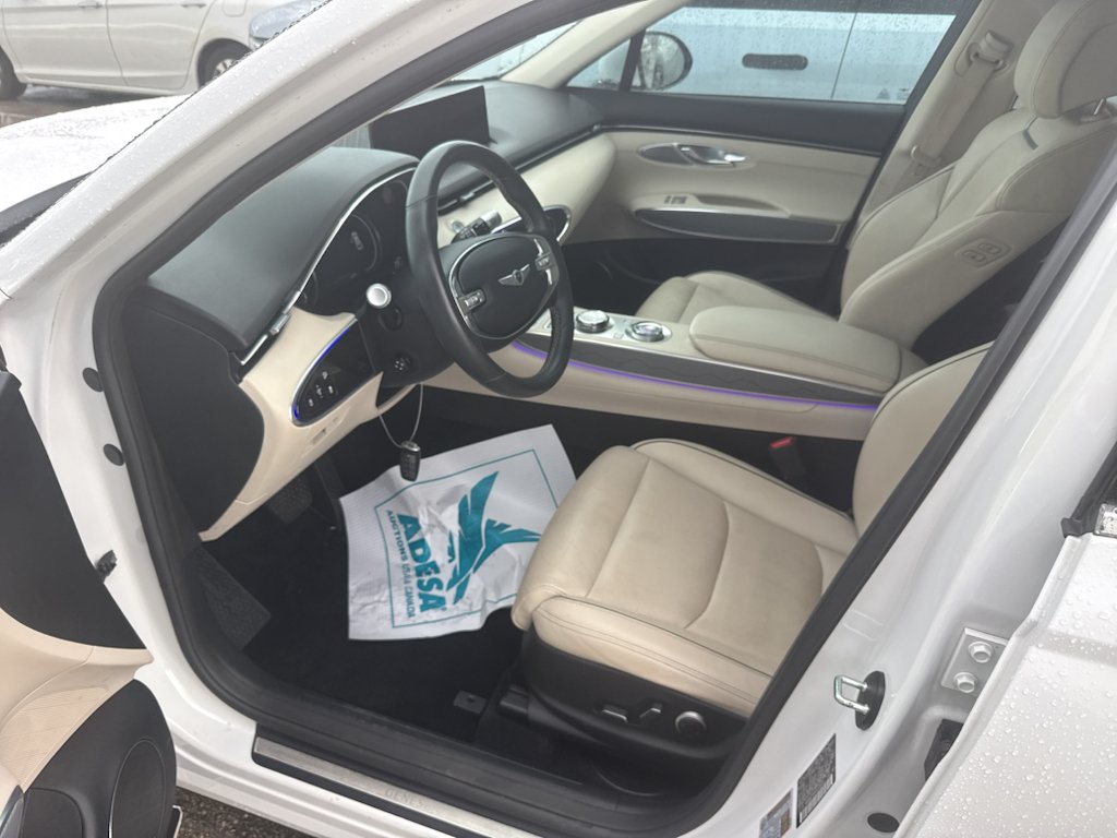 Used 2023 Alta White Genesis 2.5T image 3