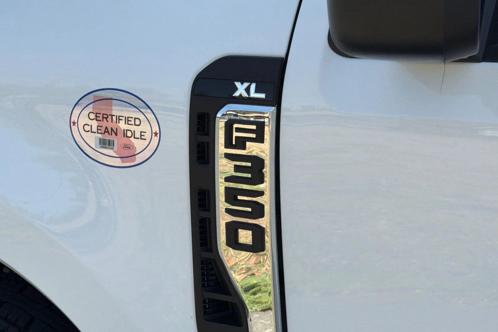 New 2026 Oxford White Ford F-350® XL image 28