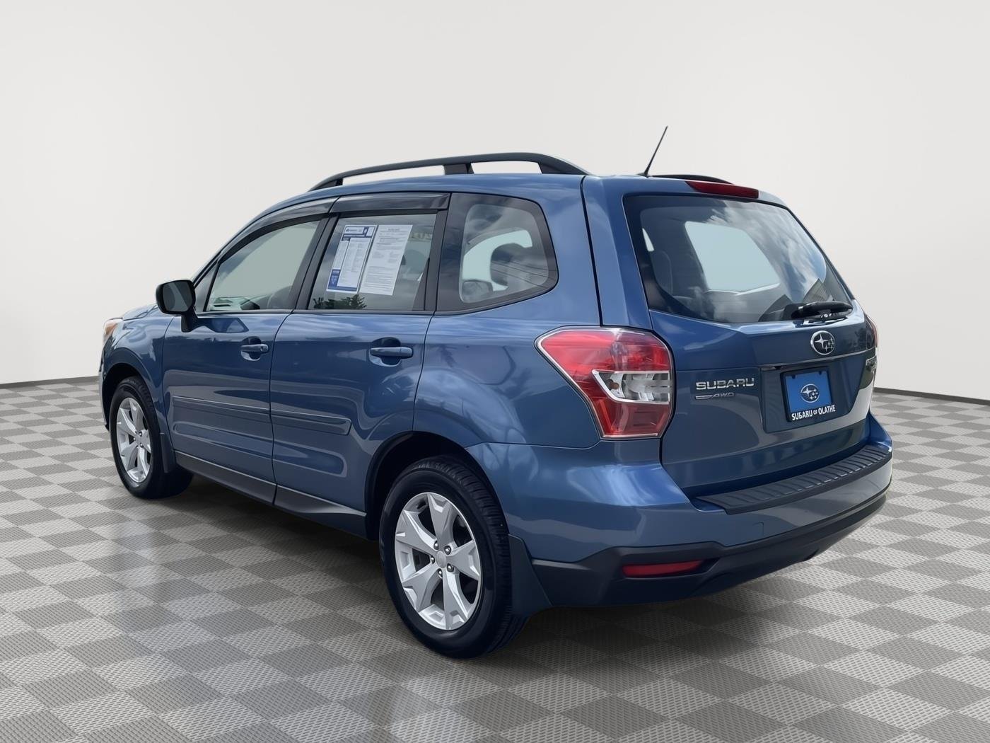 Used 2015 Quartz Blue Pearl Subaru 2.5i image 6